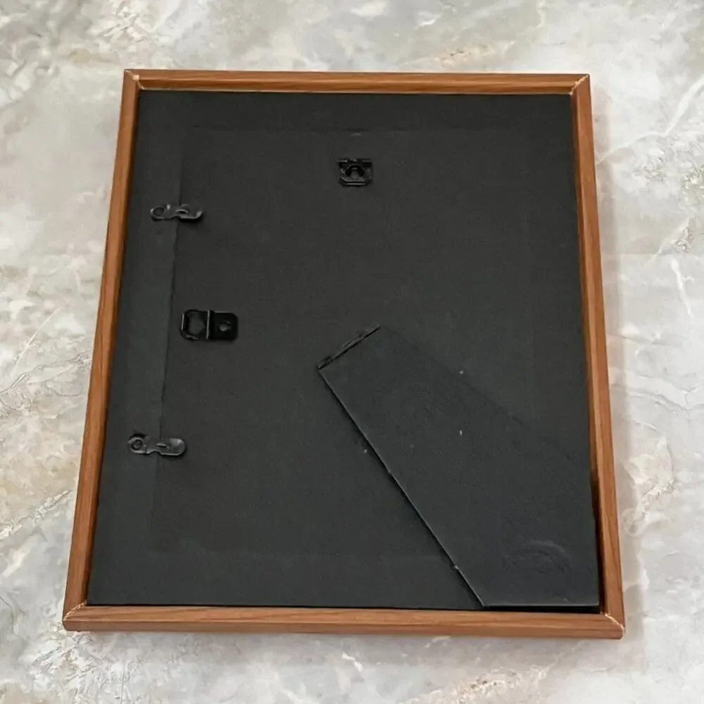 Uniek Solid Wood Picture Frame fits 5x7 in Photos Free Standing or Hung